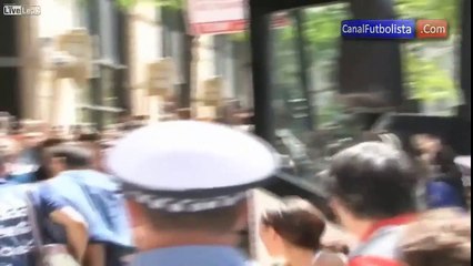 Mexican woman causes small injury on Messi