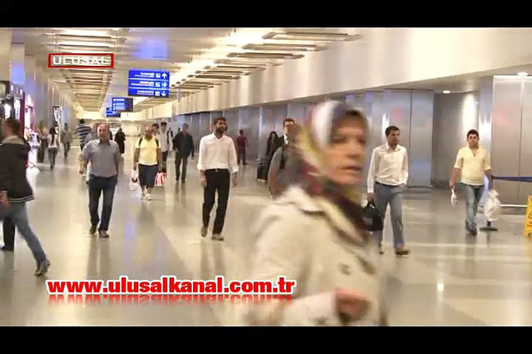 Polis metro ve meydanlarda kimlik kontrolü yapıyor, çantalar aranıyor