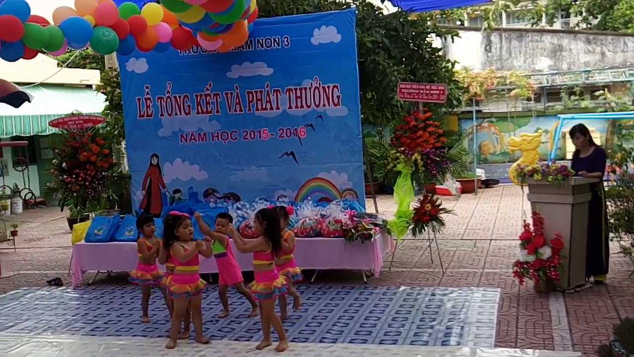 Tiết mục thể dục nhịp điệu bế giảng Trường mầm non 3 - lớp mầm