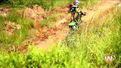 PEOPLE ARE AMAZING 2016 (GIRLS EDITION)