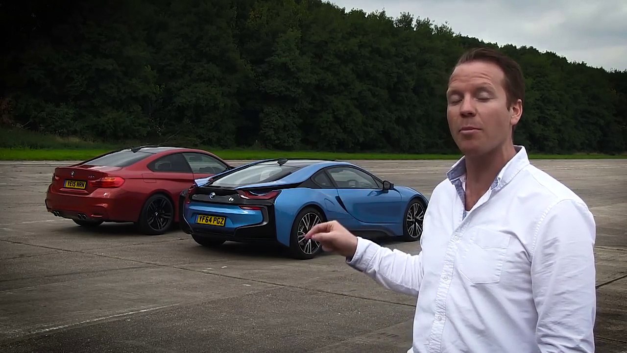 BMW i8 vs BMW M4 - Top Gear Drag Races