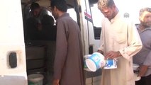 Suriyelilerin Evlerine İftar Yemeği Servis Ediliyor