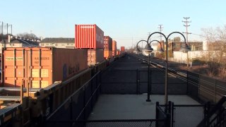 NS 22V Blows the horn for me at Union,NJ 2/28/2012