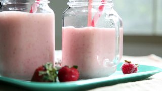 How to Make Jamba Juice's Strawberry Wild Drink