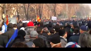 Како се протестира во Македонија. Црниот Понеделник 24 декември 2012