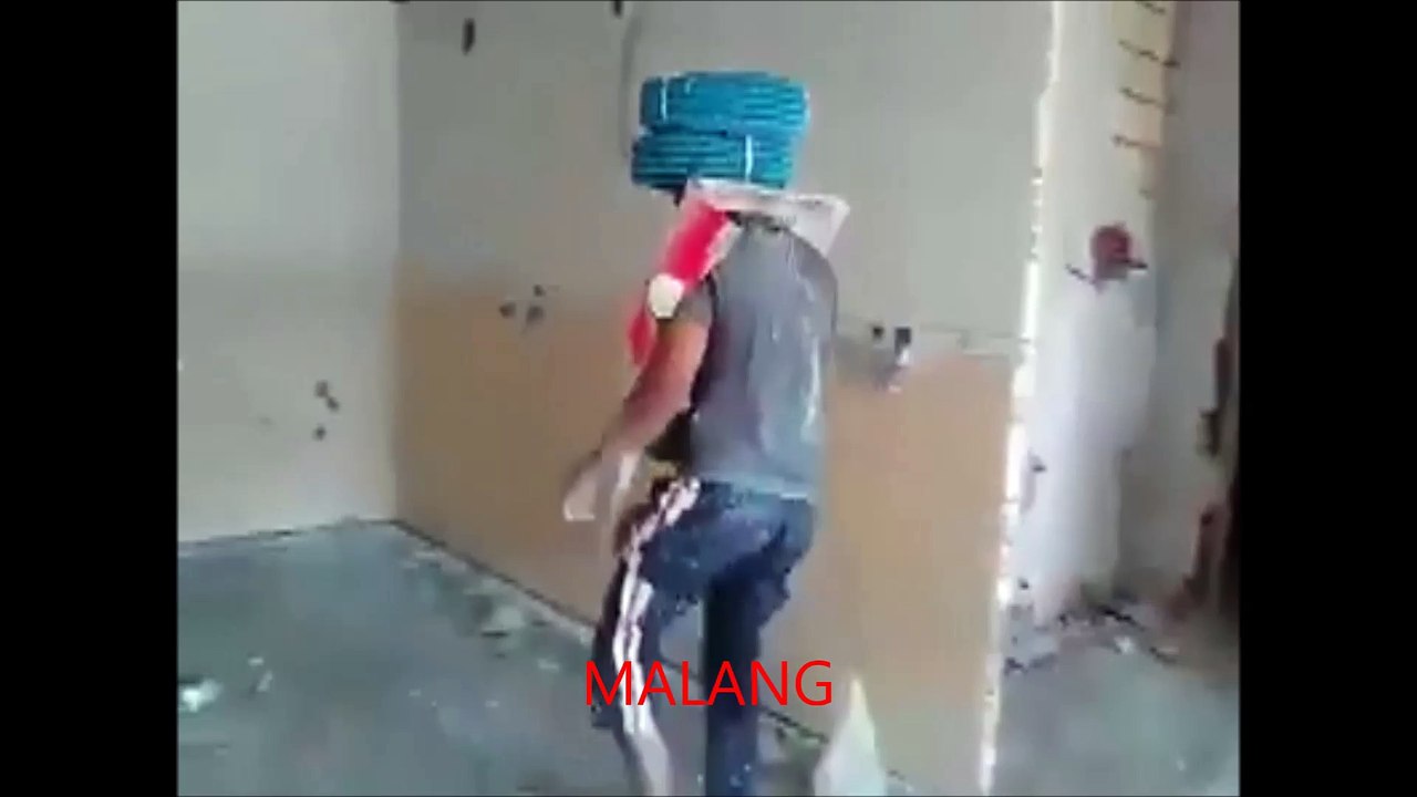 desi pakistani pothowari punjabi pathan funny catwalk by dubai uae saudi labour pindi desi boyz