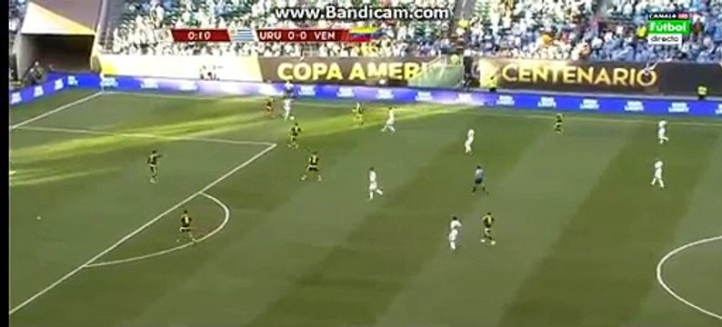 Edinson Cavani Fantastic Shoot - Uruguay 0-0 Venezuela