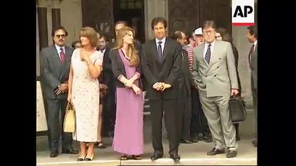 See What Imran Khan Did When Reporter Said Jemima "Kiss Him"