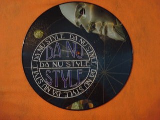 EMO D.J. PRESENTS.DA NU STYLE 6.(PUMP UP THE VOLUME.)(12''.)(2003.)