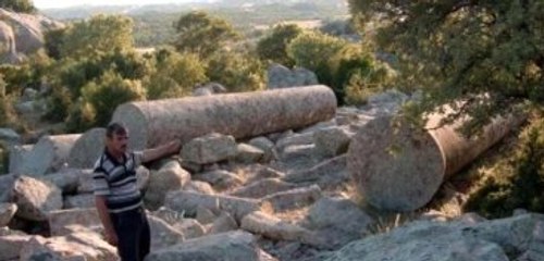 İhraç Edilememiş 2 Bin Yıllık Dev Sütunlar" İlgi Görüyor - Çanakkale