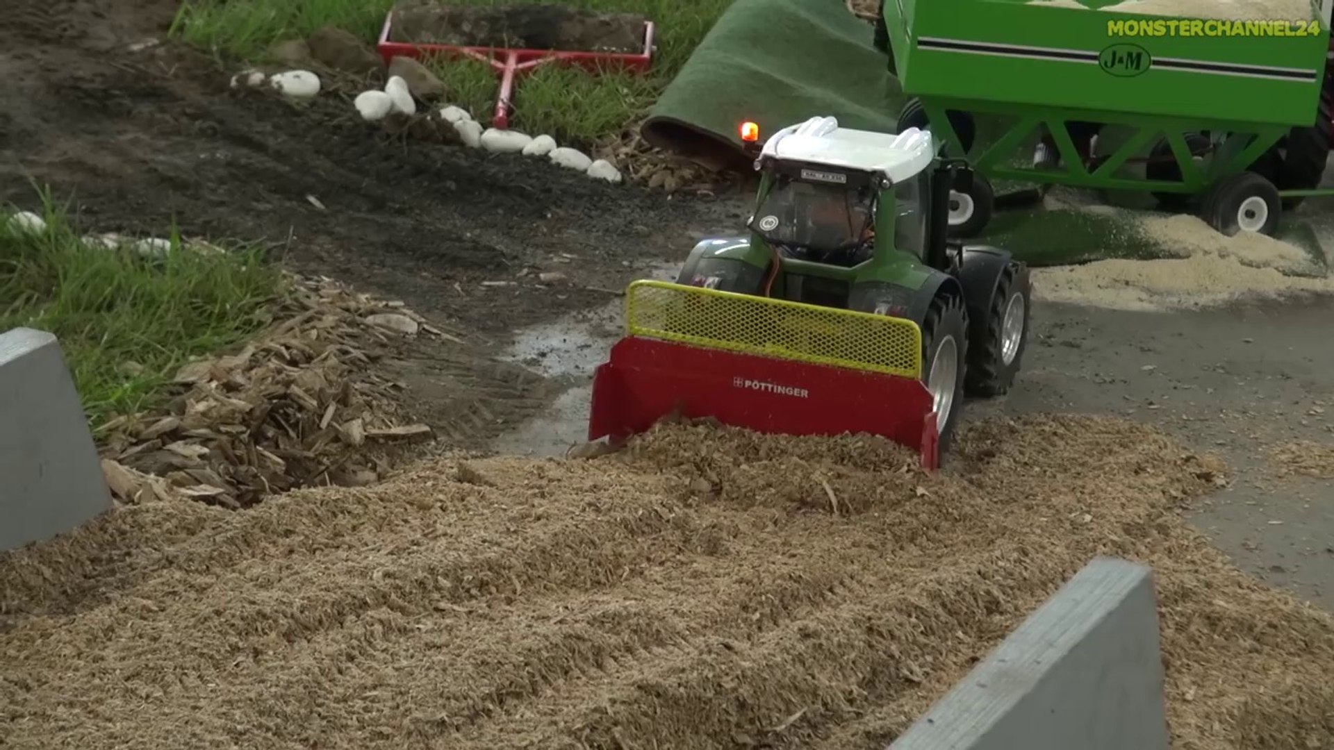 rc tractor action
