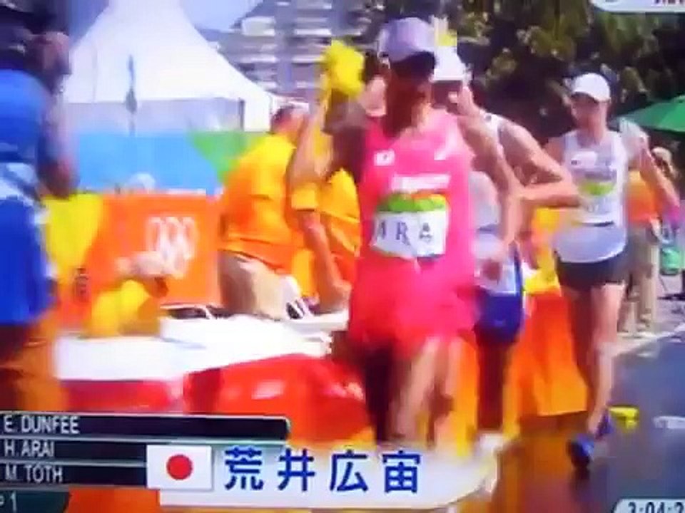 陸上男子競歩５０ｋｍ 荒井の失格 抗議で覆り３位に