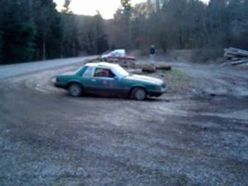 Essai de franchissement Mustang