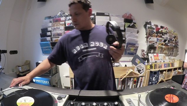 Na Manteiga 067 - Antal @ Rush Hour Store