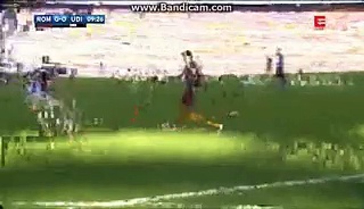 Edin Dzeko Gets Injured - AS Roma vs Udinese - Serie A - 20/08/2016