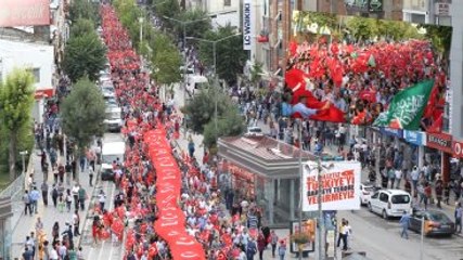 Bitlis'teki Stk'lar Ülke Genelinde Yaşanan Bombalı Saldırılara Tepki Gösterdiler