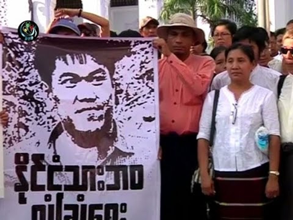 Demonstrators vent anger over journalist's killing