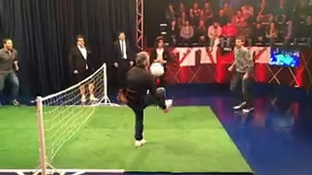Pedro fútbol tenis en NET 2 - 19 de Agosto