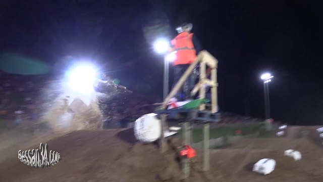 SX 2016 Chute lors de la dernière épreuve de Saint Thibéry