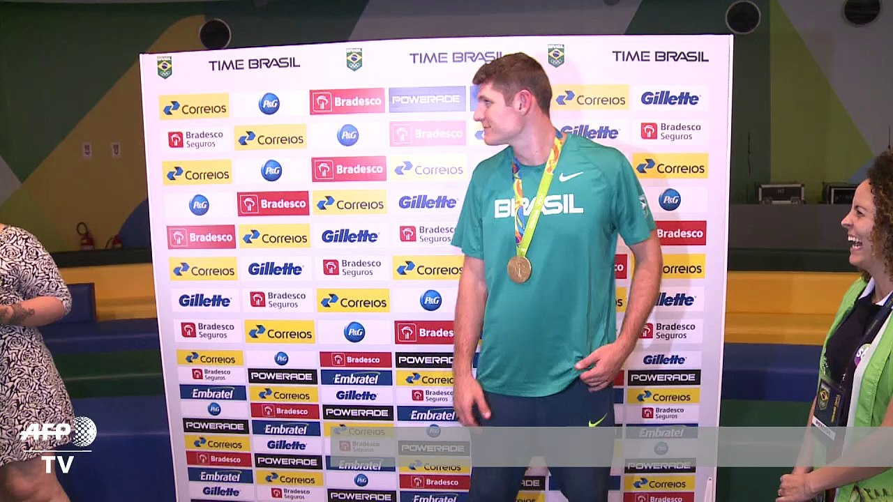 البرازيل تحتفل بإنجازها الأولمبي في الكرة الطائرة الشاطئية