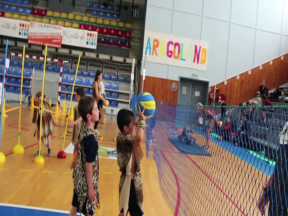 2015 -2016 ARAGOLAND-LES CROODS