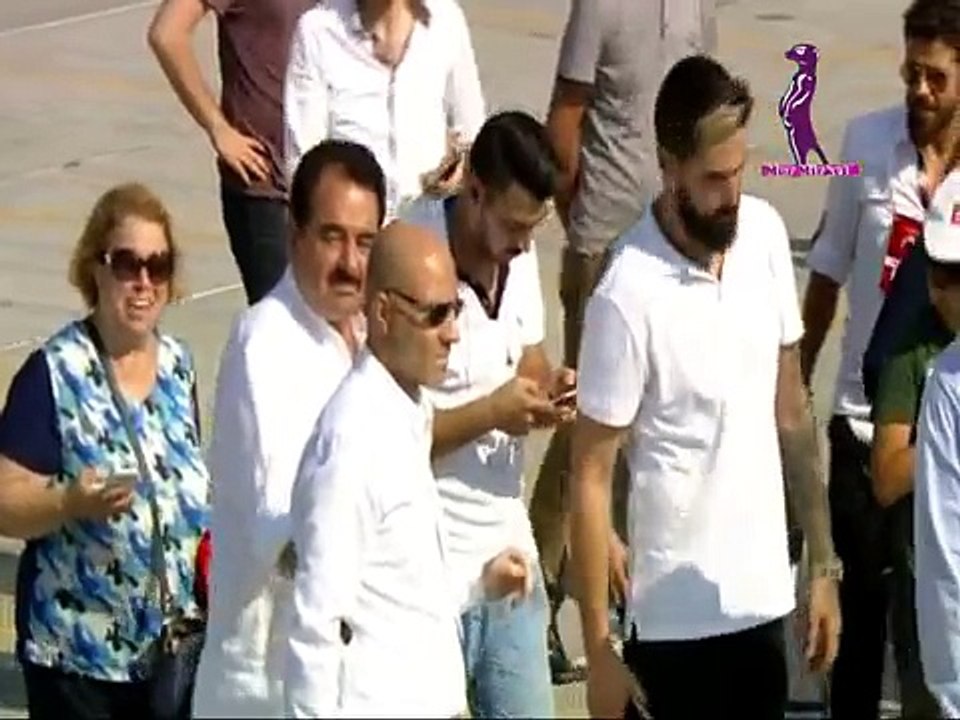 İbrahim Tatlıses Yenikapı Mitinginde Gözyaşlarını tutamadı