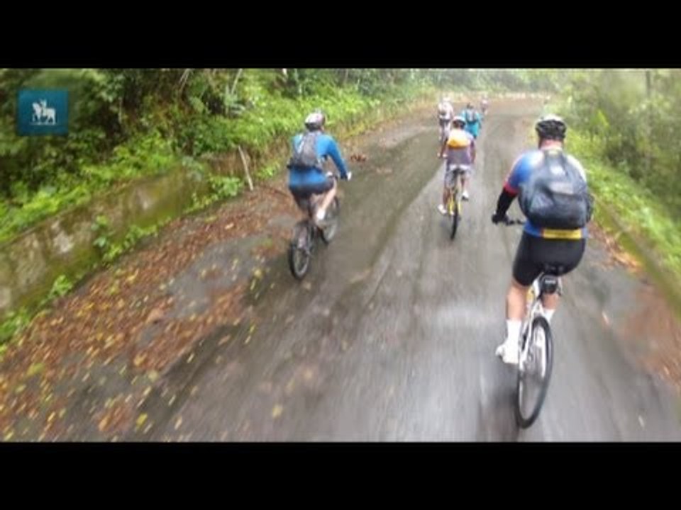De bicicleta, pela estrada de Santos