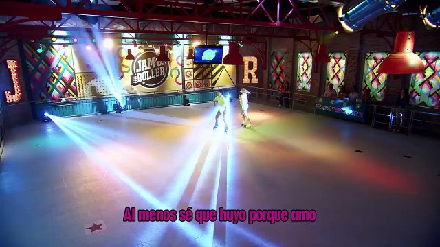 Matteo y Ámbar cantan Prófugos - Momento Musical (con letra) - Soy Luna