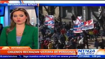 Con protestas, ciudadanos rechazan el modelo actual de pensiones en Chile instaurado desde la dictadura de Pinochet
