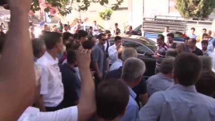 Demirtaş: "Diyalogla Konuşarak Bu Sorunları Çözelim"