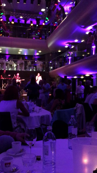 Konstanzer Seenachtsfest – Sonnenkönigin Schifffahrt, Good Vibrations band (2)