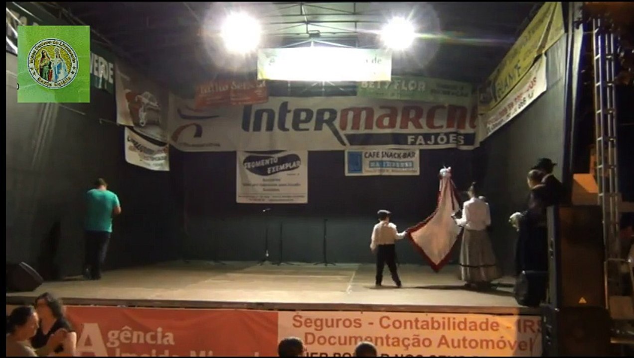 Grupo danças e Cantares de Nogueira do Cravo Festa Macieira de Sarnes