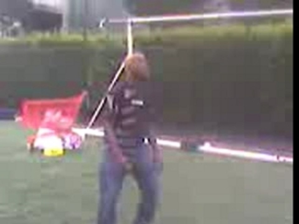 sisi vetcho en mode footballeur mdr