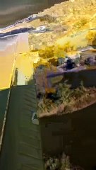 Il aurait pas oublié de sortir le train d'atterrissage lui?