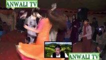 Beautiful Desi Girl Dance Mujra In Wedding Shadi  Dance Mujra Party