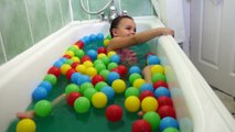 Giant SLIME BATH Gooey Pool SLIME BAFF and ball pit balls