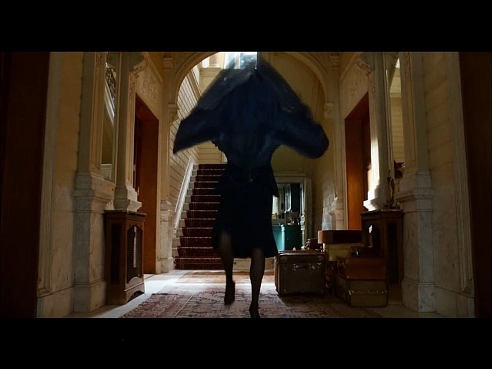 Bayan Peregrine'in Tuhaf Cocuklar Turkce Dublajl Fragman