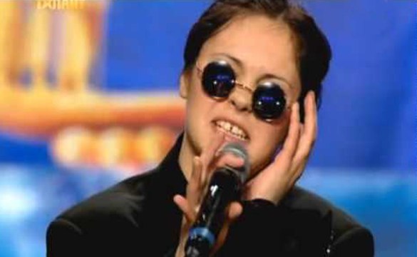 Шоу талантов - Олена Кравець - пародия. Она порвала зал! Готовьтесь посмеяться от души!