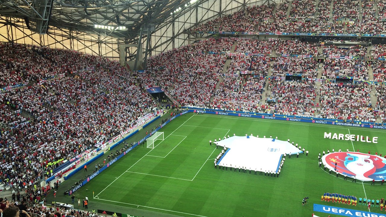 Angleterre-Russie : l'assourdissant "God save the Queen" au Vélodrome