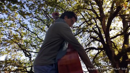 يا أم السواعد سمر يا تونس الخضراء