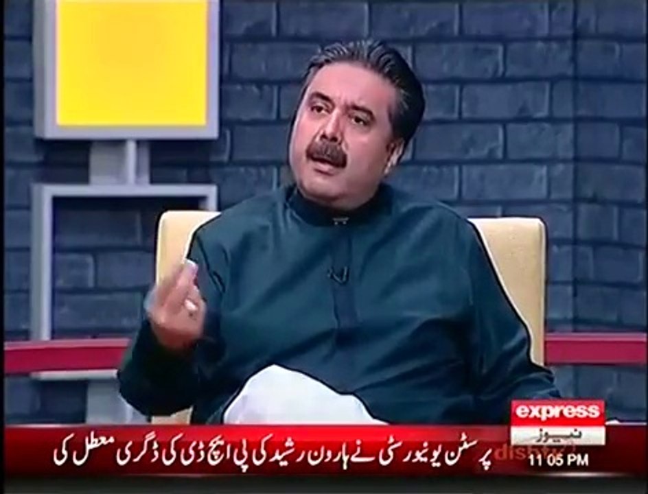 See Which Journalists Aftab Iqbal taunting on indirectly?!