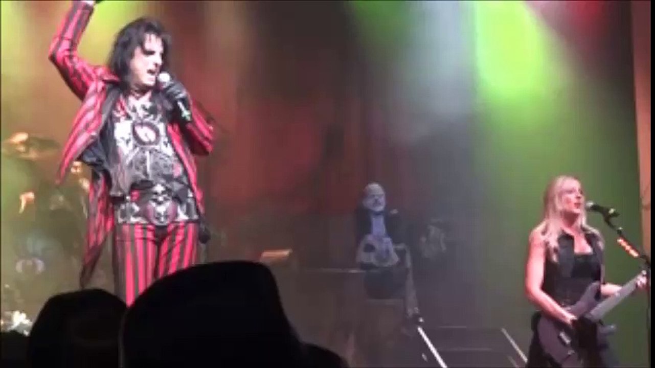 Alice Cooper misheard house of fire