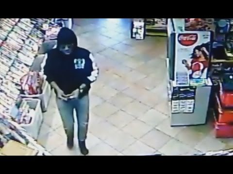Prato - Arrestato rapinatore, agiva armato di bomba a mano (11.06.16)