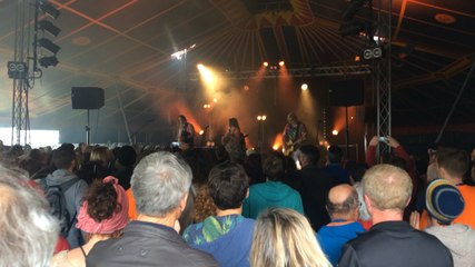 Les Pieds dans la vase