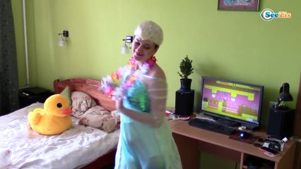 Spiderman & Batman w/ Frozen Elsa! Superhero prank. Cunning fight for computer. Episode 2