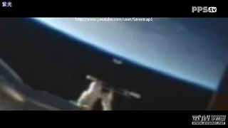 2012年11月28日国际空间站 离开地球的两个UFO