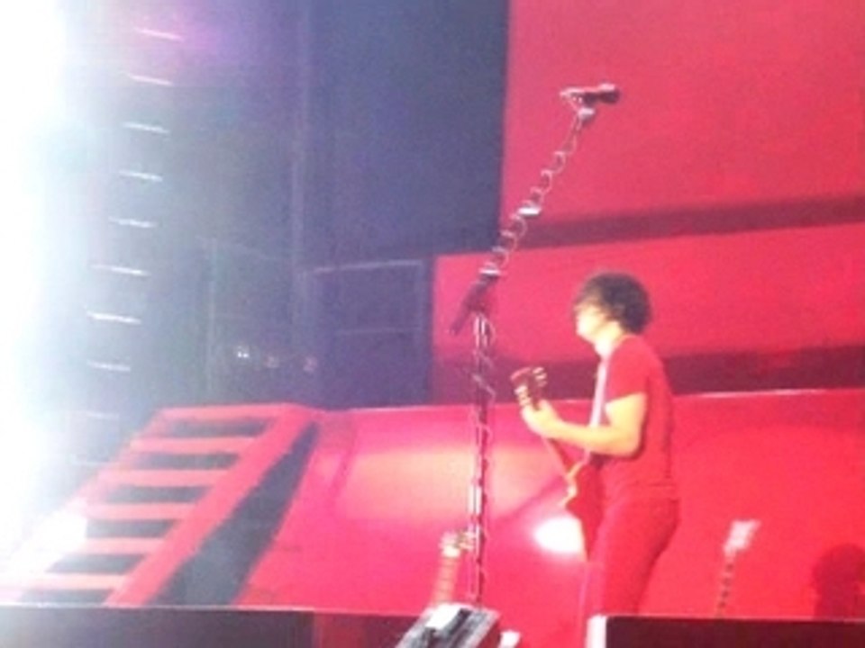 The White Stripes - Blue Orchid live @ The JLC