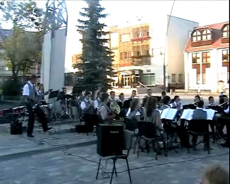 LUKIN LÁSZLÓ  ALAPFOKÚ MŰVÉSZETOKTATÁSI  INTÉZMÉNY 2012-06-27 ÉRD - FŐTÉR GLORIET