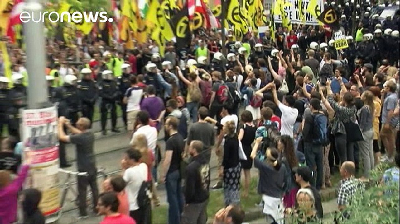 Nationalismus: hunderte Rechtsexteme demonstrieren in Wien