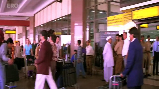 Zindagi Jhoom Kar Muskurane Ko Hai by Nusrat Fateh Ali